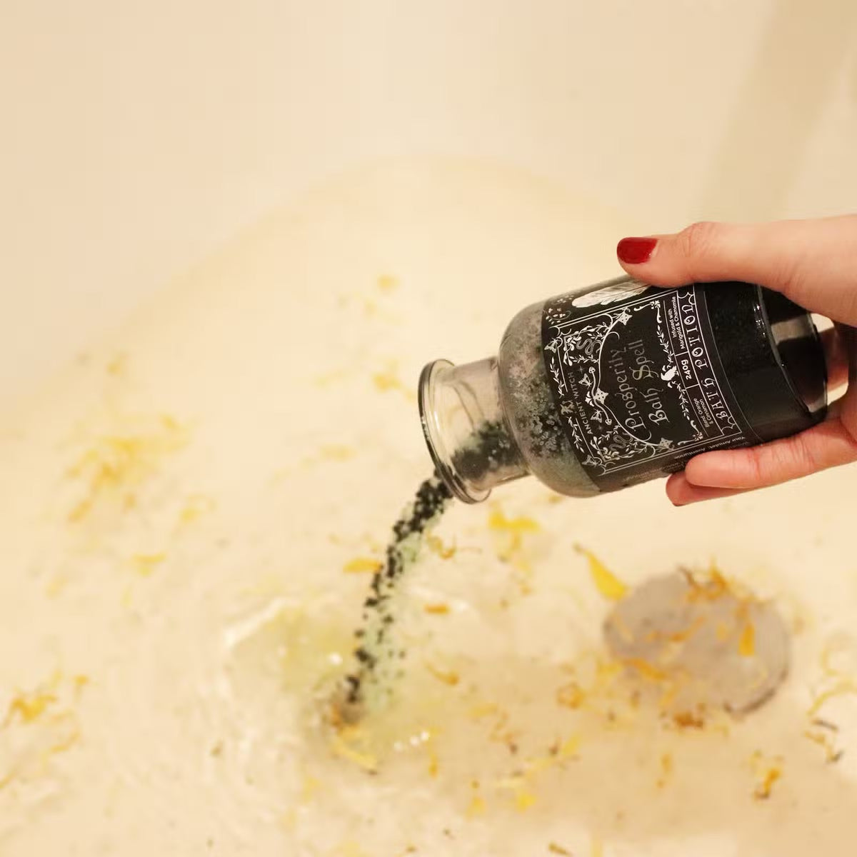 Prosperity Witch Bath Spell Potion & Aventurine Crystal Amulet