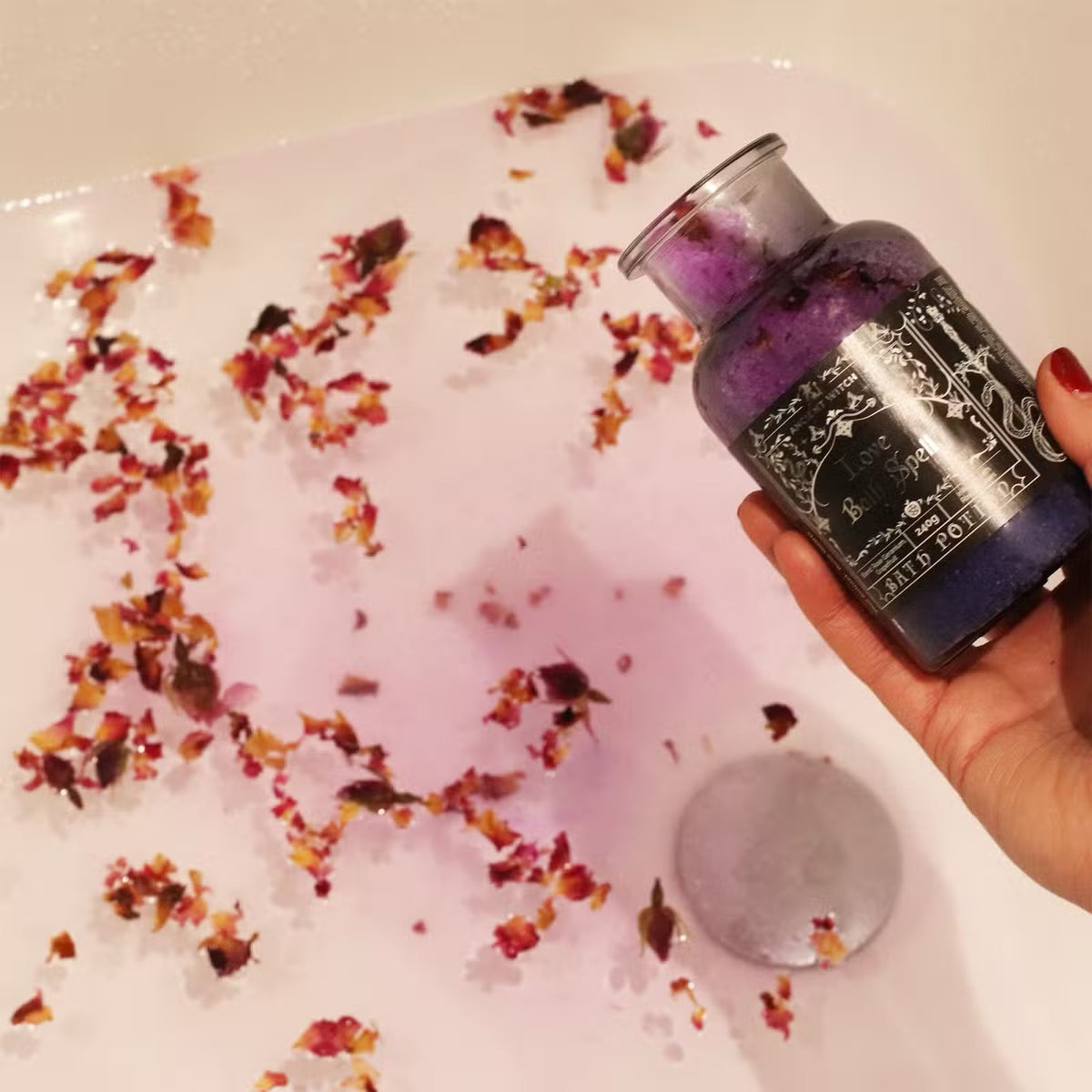 Love Witch Bath Spell Potion & Rose Quartz Crystal Amulet